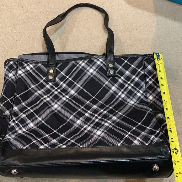 31 Tote, used condition - Picture 3 of 3